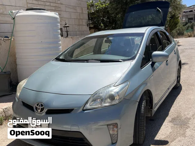 2013 تويوتا بريوس Prius