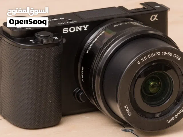 كاميرا Sony ZV-E10 مع عدسة  نظيفة جداً  مناسبة لليوتيوب