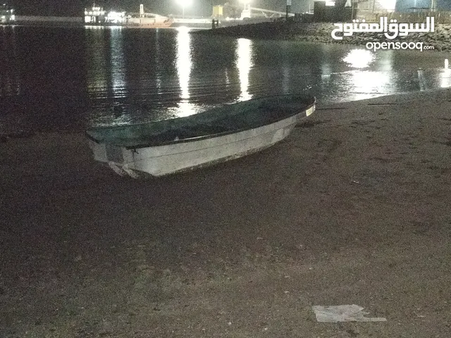 قارب للبيع 18 قدم ياباني أموره طيبه الحمد لله