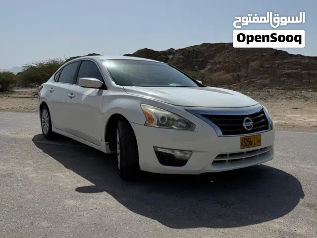 2014 Nissan Altima Standard