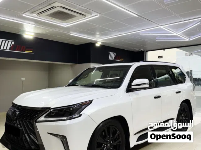 لكزس LX570 بلاك ادشن  الفئة : الأولى