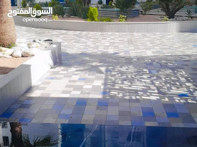 A louer joli studio jamais habité