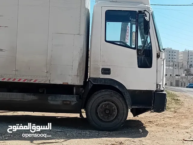 IVECOموديل 2000