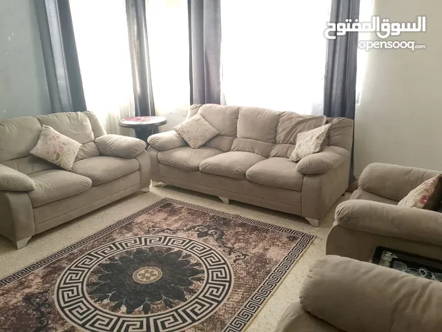 طقم كنب مستعمل بحالة جيدة
