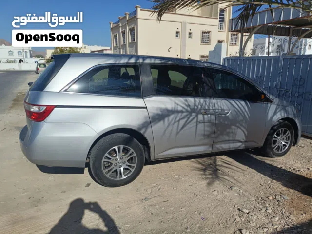 هوندا اوديسي مواصفات خليجيه للبيع للجادين فقط