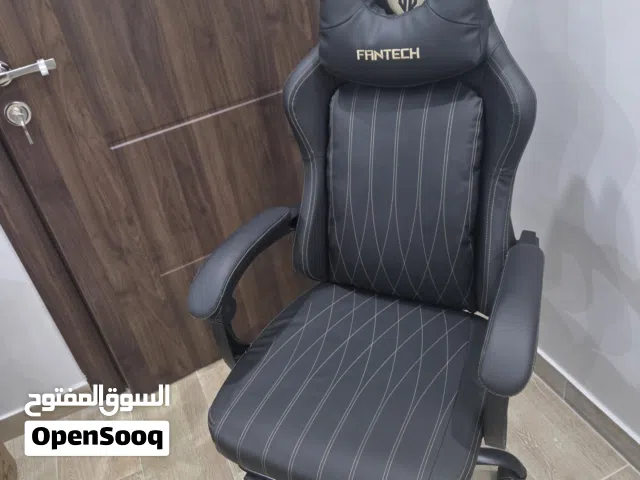 جيمنج بحالة الجديد gaming chair