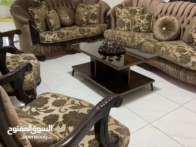 طقم كنب بحاله ممتازه للبيع