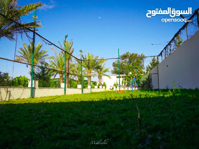 4 Bedrooms Chalet for Rent in Tripoli Wadi Al-Rabi