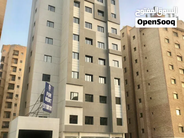 للإيجار محل + أدوار تجارية (على شارع رئيسي المغيرة)
