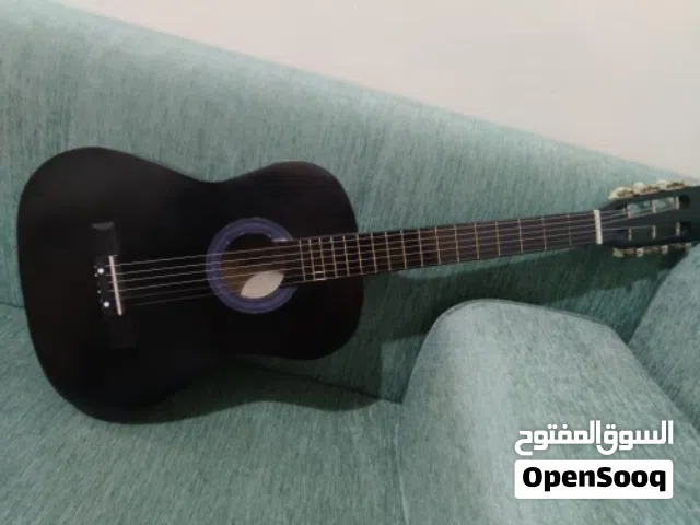 آله قيتار.