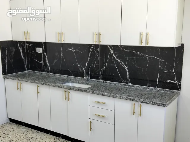 منزل للايجار حلحول الشارع الرئيسي