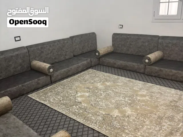 170 m2 4 Bedrooms Townhouse for Rent in Tripoli Arada