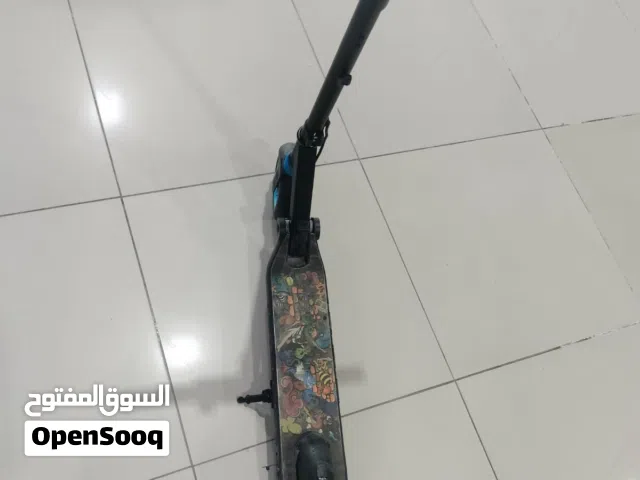 سكوتر نظيف