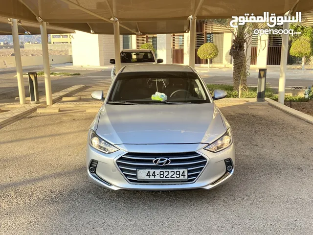 هونداي أفانتي AD موديل 2017 مواصفات بريميوم - فحص كامل بدون ملاحظات كرت ابيض للبيع او للبدل