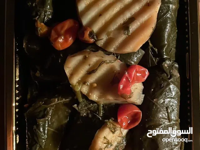 مخلل الفلفل بالمكسرات وورق عنب  طبخ بيت على حسب الطلب