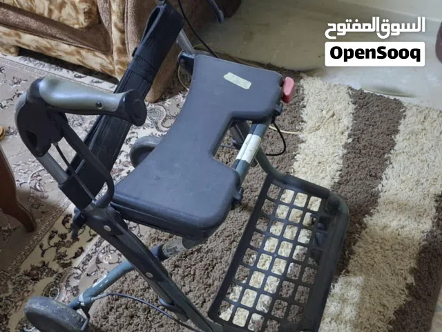ووكر بعجلات (روليتور) طبي مستعمل ( مرات قليلة ) بحالة ممتازة جداً