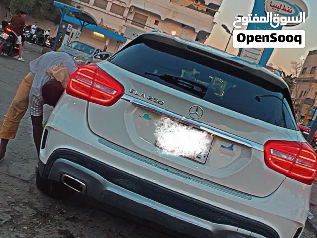 2017 مرسيدس بنز الفئة-GLA GLA 250