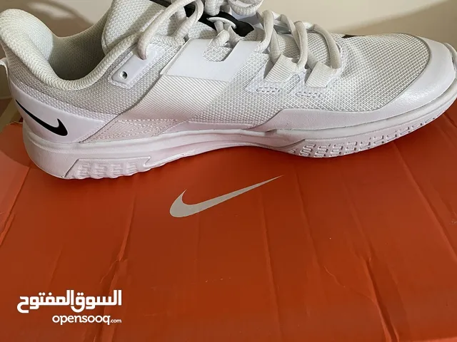 White Sport Shoes in Alexandria