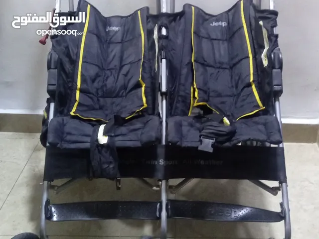 عرباية أطفال توأم بحالة الجديد استعمال بسيط جدا للبيع