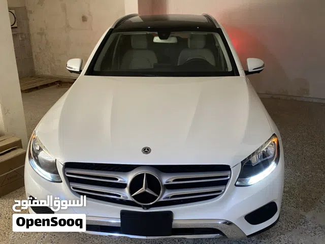 Mercedes-Benz GLC 300  سيارة فخمة قمة النظافة دفع خلفي مرسيدس بنز  موديل 2018 GLC 300
