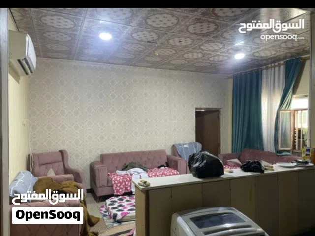 90 m2 1 Bedroom Apartments for Rent in Basra Qibla