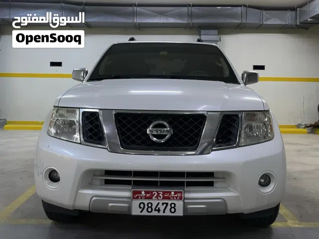 2009 نيسان باثفايندر XE