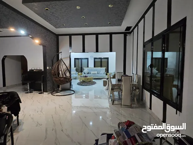 فيلا للبيع منطقة المهبولة قطعة 1