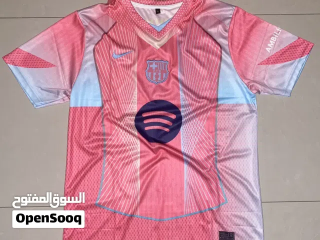 Lamine Yamal pink Barcelona football jersey
