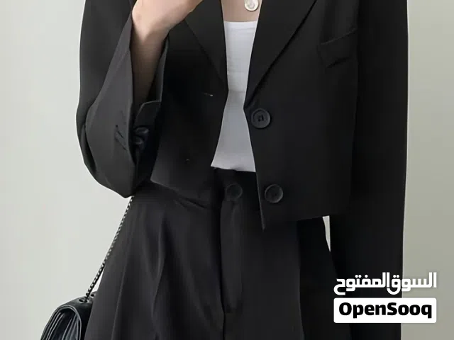 لبسه رسميه بليزر قصير نيلي
