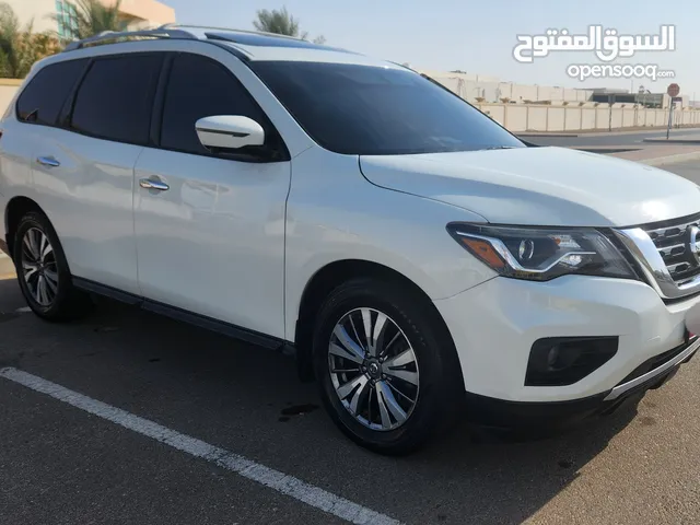 Used Nissan Pathfinder in Al Ain