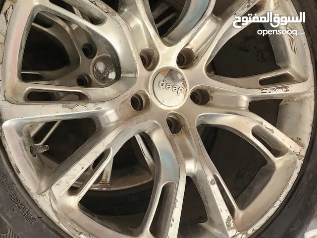 ويل بعلامة جيب مع تايرات ... تخم كامل اربعة ....