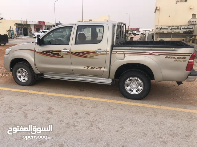 Toyota Hilux 2013 in Dhofar