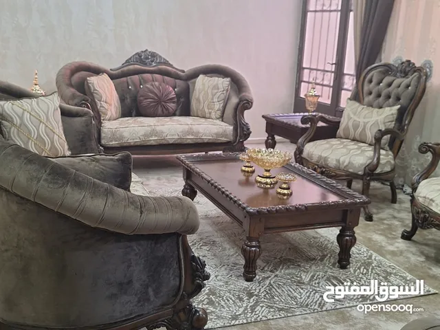 198 m2 4 Bedrooms Apartments for Sale in Zarqa Al Zarqa Al Jadeedeh