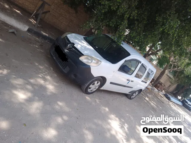 2017 رينو اخرى
