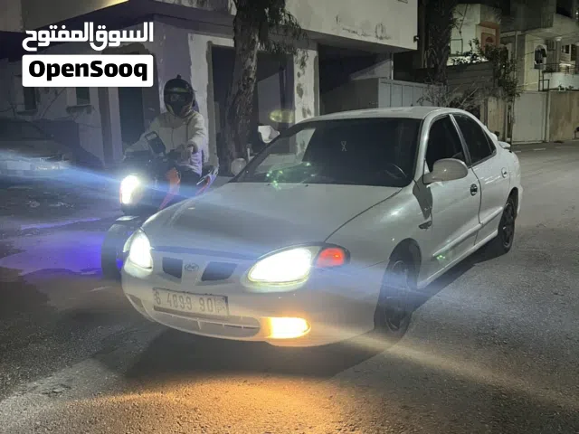 1999 هيونداي النترا GL