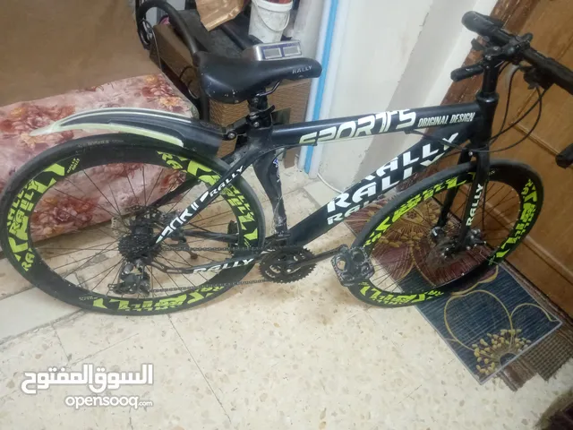 بسكليت سباق غيارات للبيع بحال ممتازه