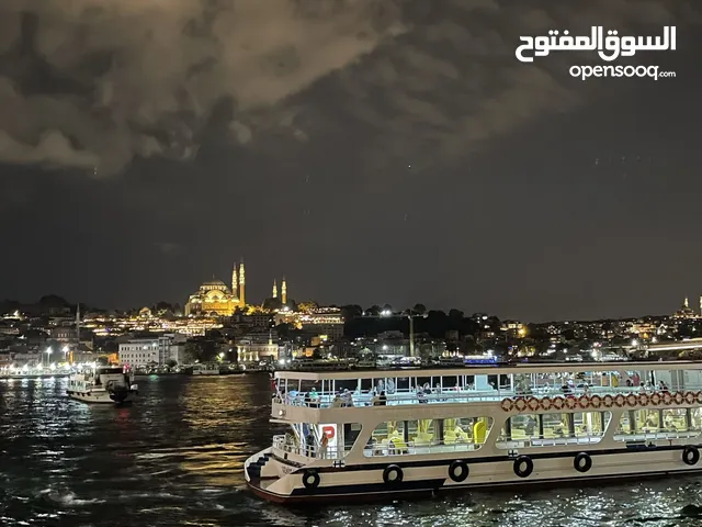 ملابس مستعمله