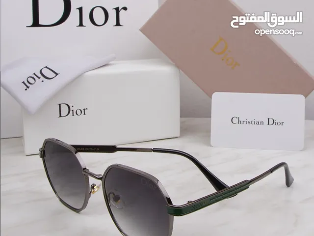 نظارات ماركات مختلفه طبق الاصل بسعر مناسب