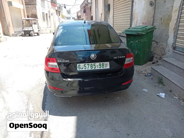 2014 سكودا اوكتافيا Standard