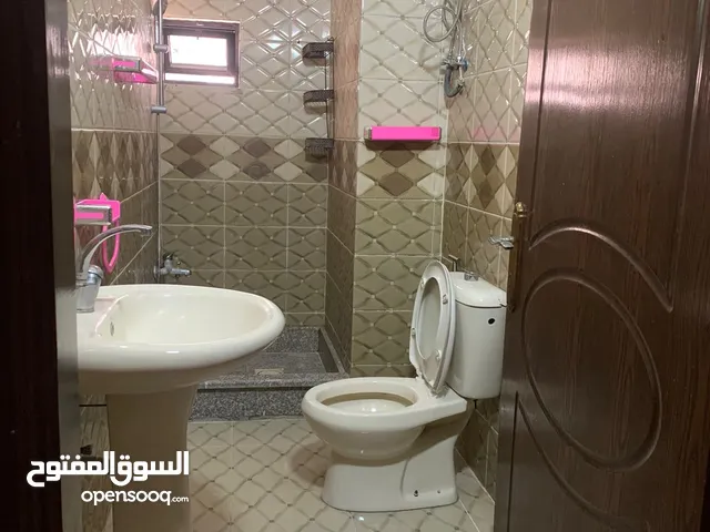 160 m2 3 Bedrooms Apartments for Rent in Irbid Al Hay Al Sharqy