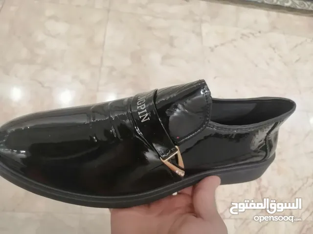 احذيه رجاليه