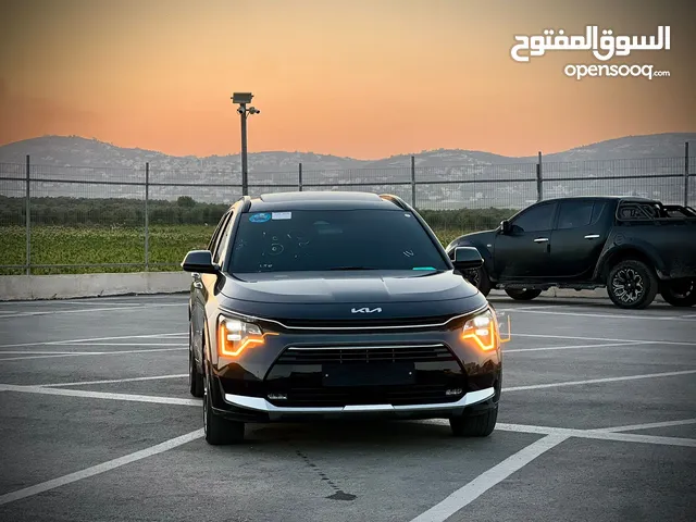 كايا نيرو  هايبرد (بنزين+كهرباء ) فل الفل فتحة سقف  /2022 عداد قليل 18000Km