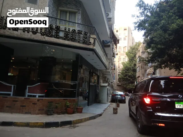 125 m2 3 Bedrooms Apartments for Sale in Giza Dokki