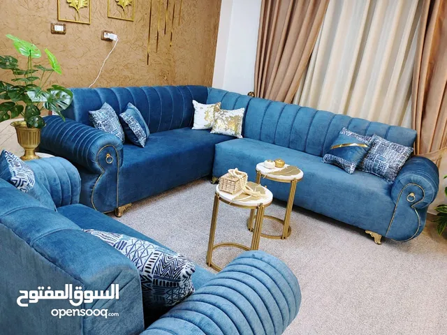 طقم كنب كورنر 9 مقاعد خشب سويد بحالة ممتازة