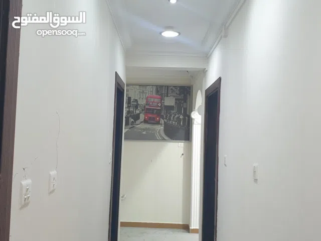 مكتب كبير 3 غرف للإيجار - الغرافة سعر 4000 ريال