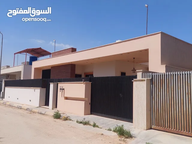 220 m2 5 Bedrooms Villa for Sale in Tripoli Ain Zara