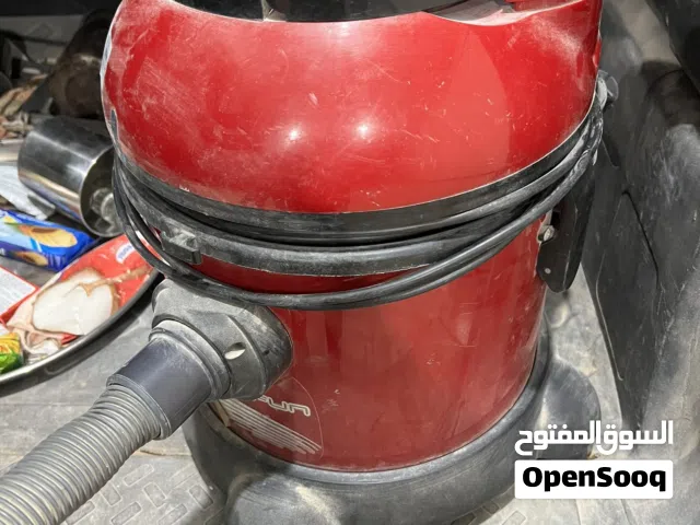 مكنسة كهربائية للبيع شغالة