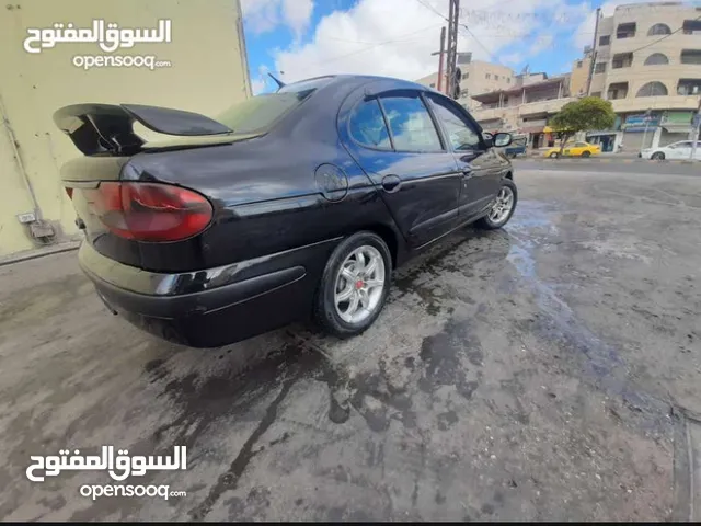 رينو 2000 للبيع