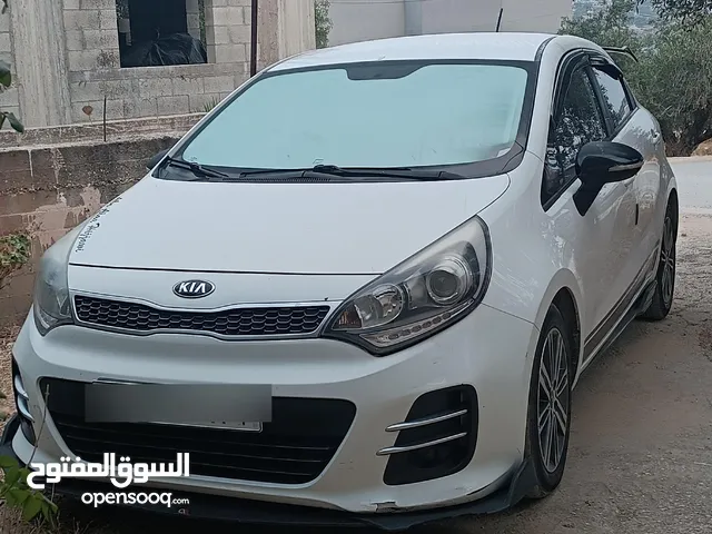 Kiaبرايد 2016