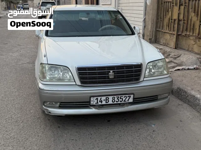 2001 تويوتا كراون Crown